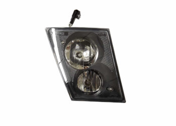 381-VL002-B110R-Volvo-VN-foglight-front.jpg