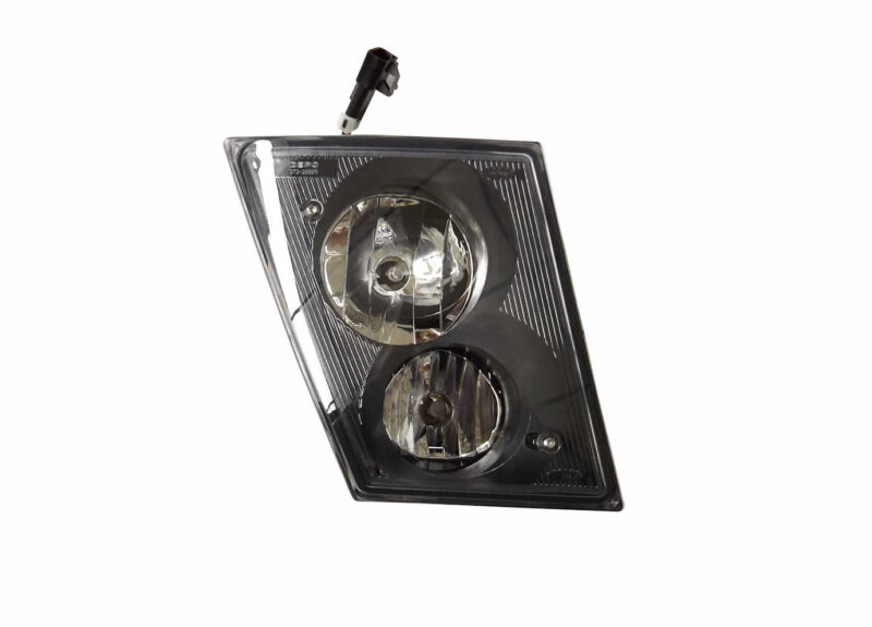 381-VL002-B110R-Volvo-VN-foglight-front.jpg