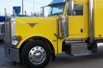 Peterbilt-379-Hood-Extended-127-BBC-Hood-on-truck-JP-P90__44943.1513173098.1280.1280.jpg