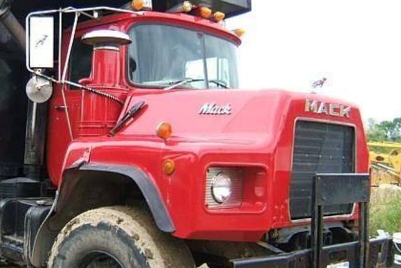 JP-M06 Aftermarket, Fits Mack U / DM Model SBA Hood 1988 and newer